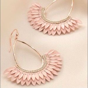 Stella & Dot Pegasus Earrings Blush/Rose Gold